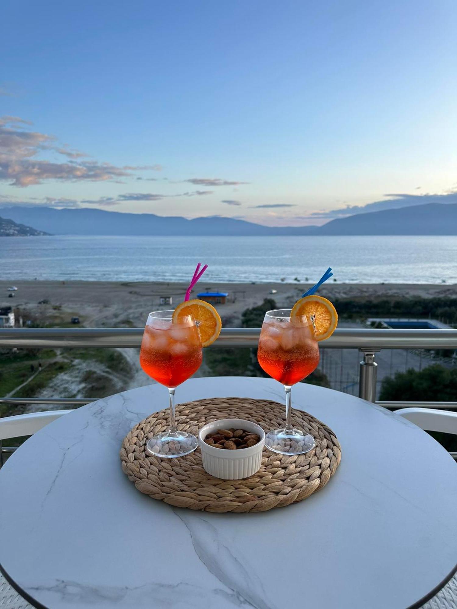 Sea View Apartment Luxury Vlore Exterior photo
