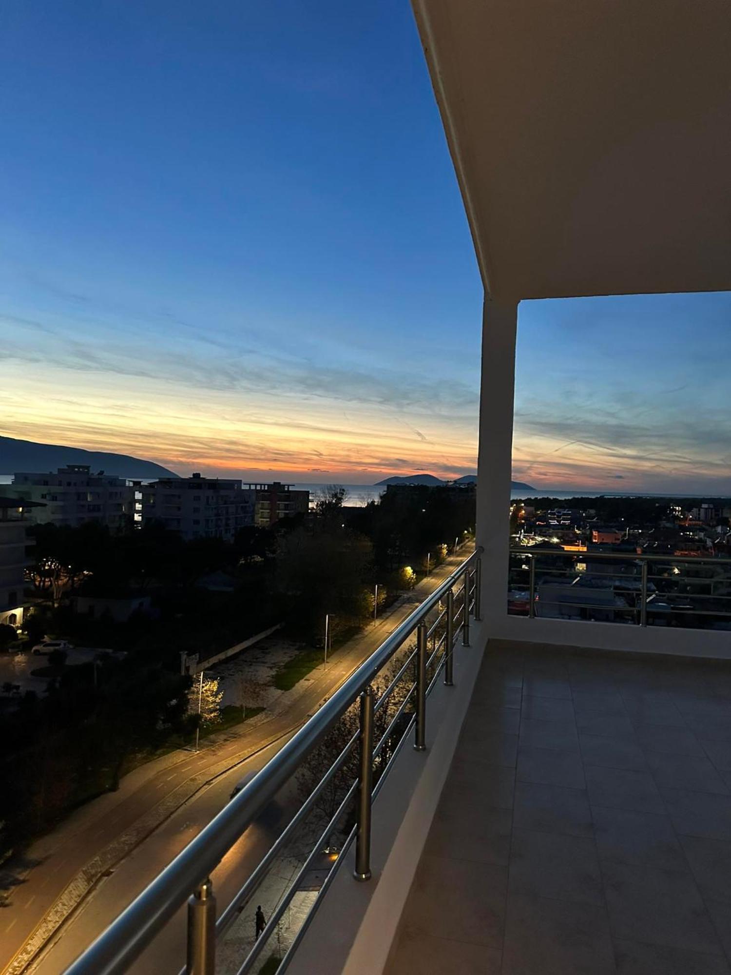 Sea View Apartment Luxury Vlore Exterior photo