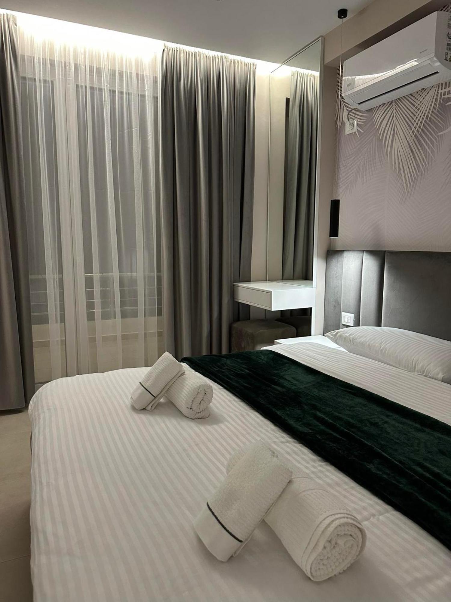 Sea View Apartment Luxury Vlore Exterior photo
