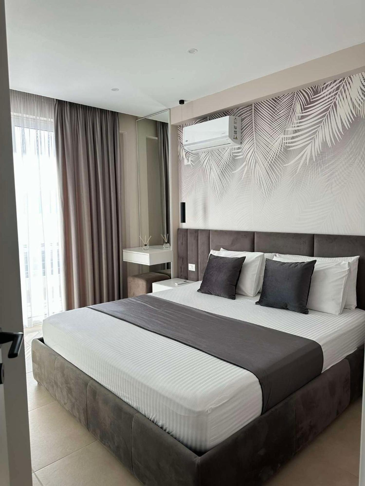 Sea View Apartment Luxury Vlore Exterior photo